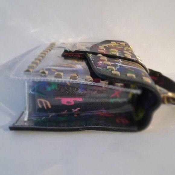 Woman's Purse - Picture 4 of 9